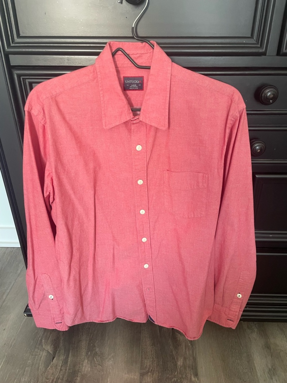 UNTUCKit Men’s Button-Down Shirt